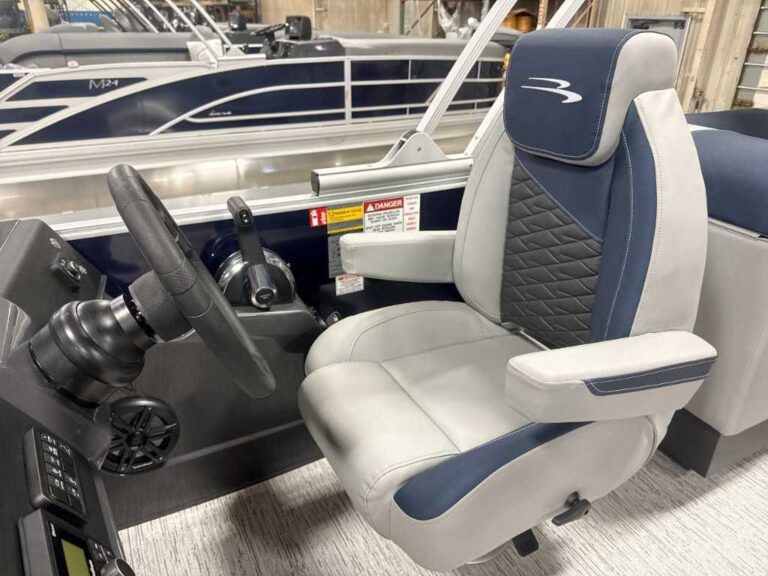 2026 Bennington 23SSR - SPS - HANDICAP ACCESSIBLE!!! US-ETWC6775K526 [photo 15]